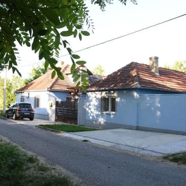 Ana apartmani, хотел в Pačir