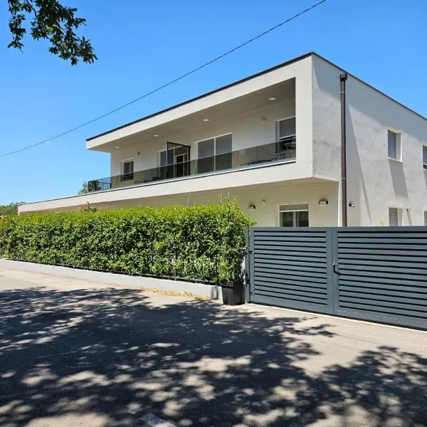 Villa Sveta Obitelj، فندق في ميديوغوريه