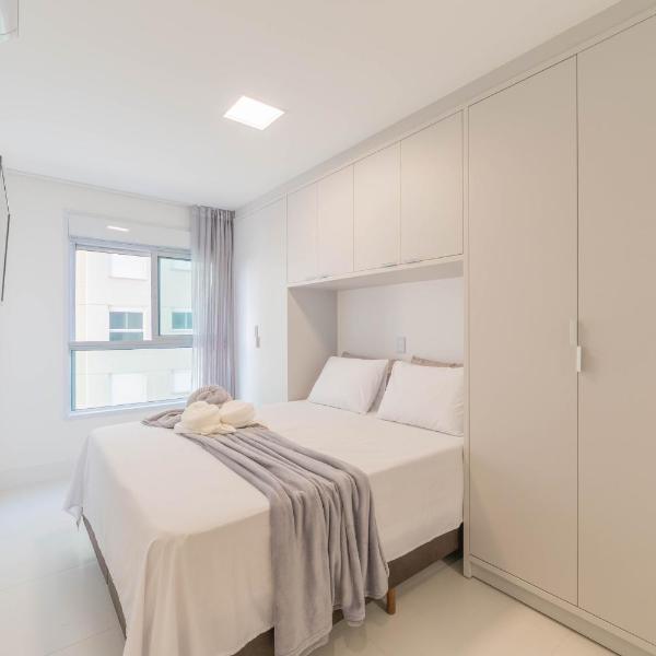 Aptos Pé na Areia Vista Mar Condomínio Resort Completo com Piscina borda Infinita, Beach Tennis, Academia, Sala de Jogos, Brinquedoteca, Playground e Portaria 24H 2 Quartos com Ar-Condicionado, Churrasqueira Privativa Reserve Agora e Viva essa Experiência - Foto 2