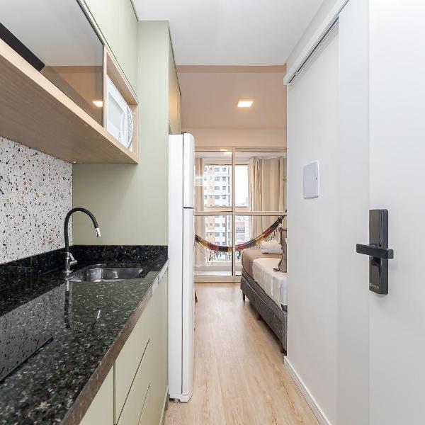 Apartamento 1307 - Manhattan Tower · Refúgio Urbano no Centro com Rede na Sacada | 3p - Foto 3