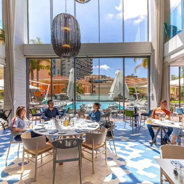 Monte Carlo में, होटल Novotel Monte-Carlo