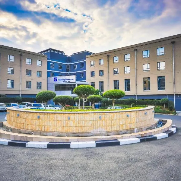 Holiday Inn Express Sandton-Woodmead by IHG, hotel in Johannesburg