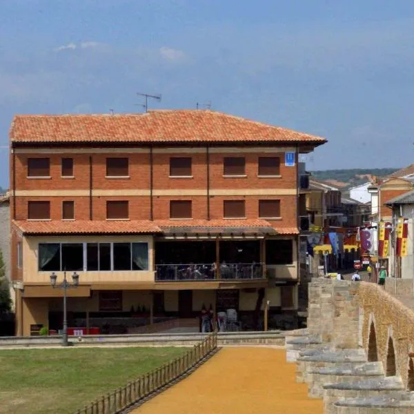 Hostal Don Suero de Quiñones, hotel en Hospital de Órbigo