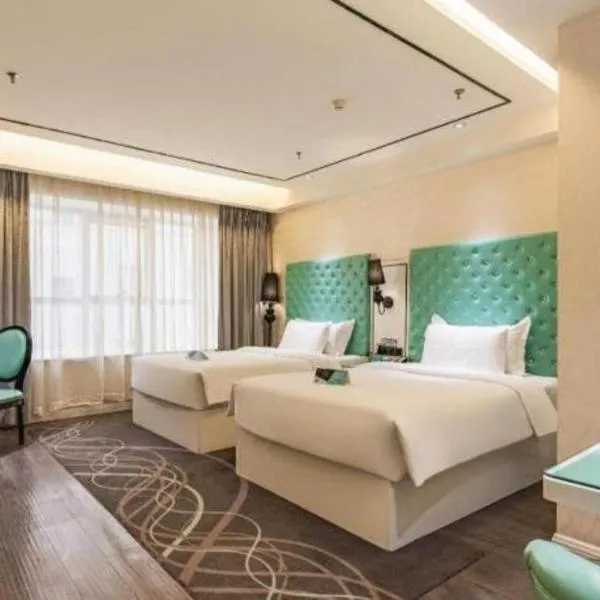 Xana Lite Korla Shihua Avenue Longquehe, hotel u Korli