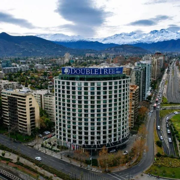 DoubleTree by Hilton Santiago Kennedy, Chile, hotel en Santiago