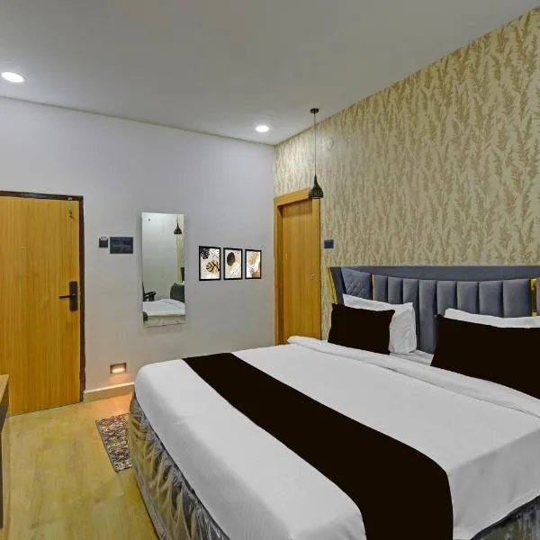 Townhouse OAK Banjara Hills Hyderabad photo 2