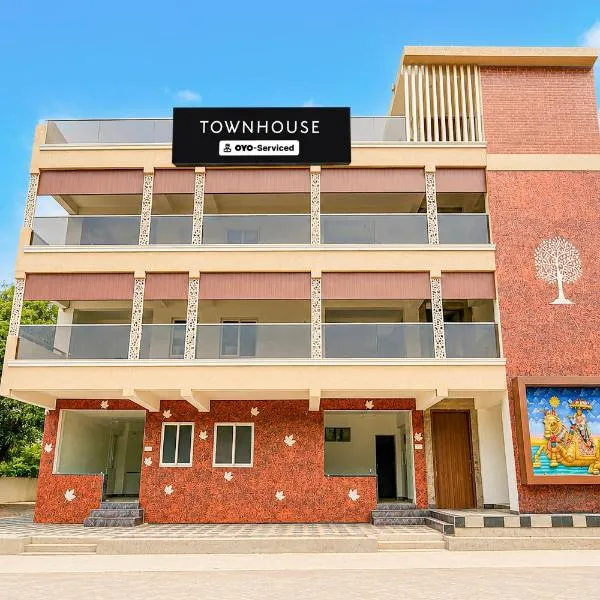 Townhouse MK University Bus Terminal Madurai Formerly Aca Elite, hotelli kohteessa Madurai