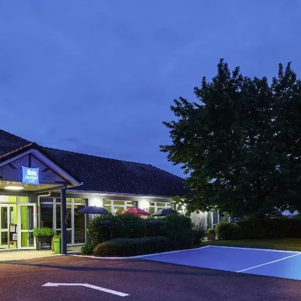 Ibis Budget Versailles Coignieres, hotel v destinácii Coignières