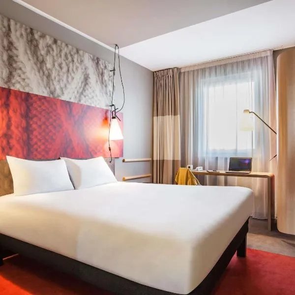 ibis Sens, hotel u gradu Sans