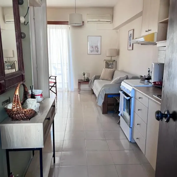 Almyra Home – hotel w mieście Kyparissia
