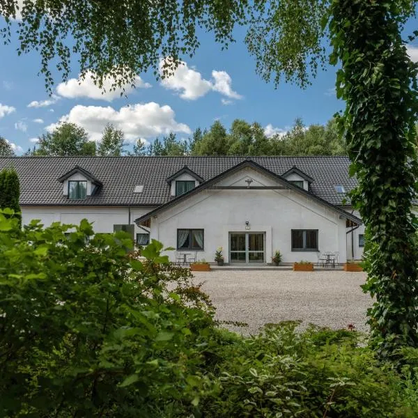 Gościniec Sarnówka, hotel v destinaci Piaski
