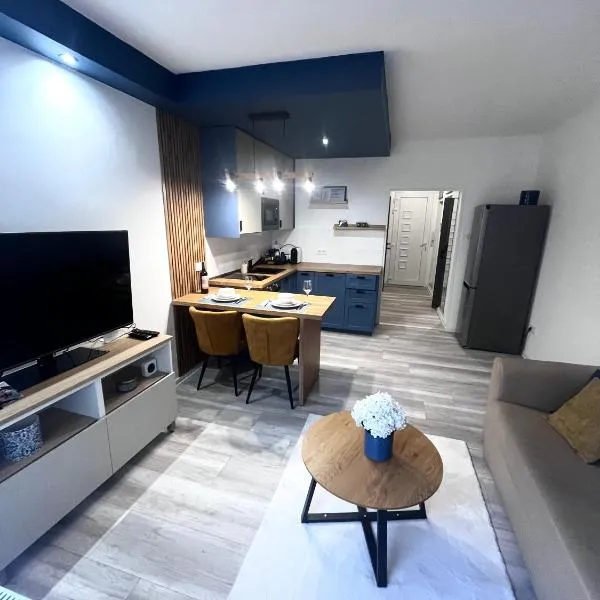 Kismóricz 5 Apartman، فندق في بيتْش