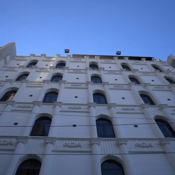 Consal Hotel 康赛尔酒店: Bağdat şehrinde bir otel