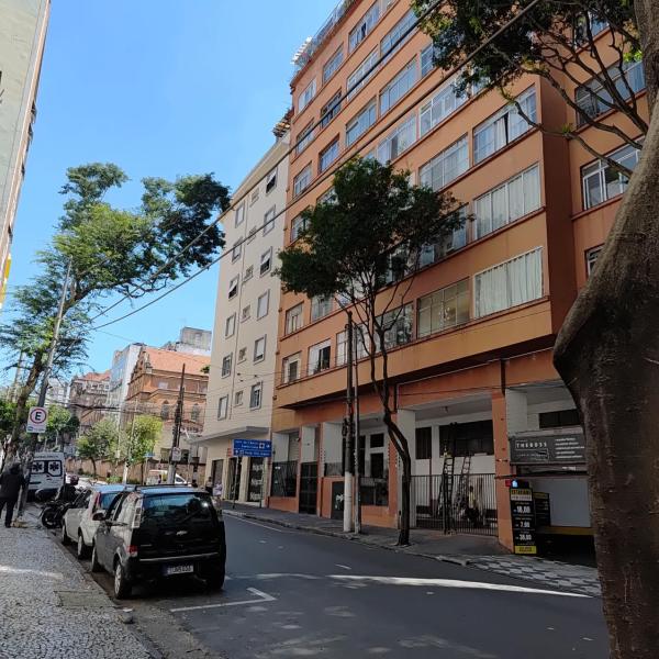 Ap no centro perto da H Santa Casa