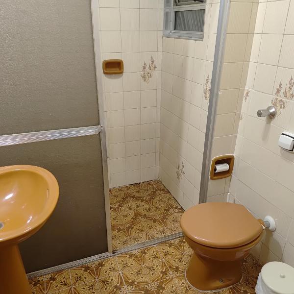Ap no centro perto da H Santa Casa - Foto 3