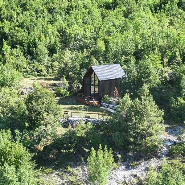 Sky Chalet, hotel en Ndërlysaj