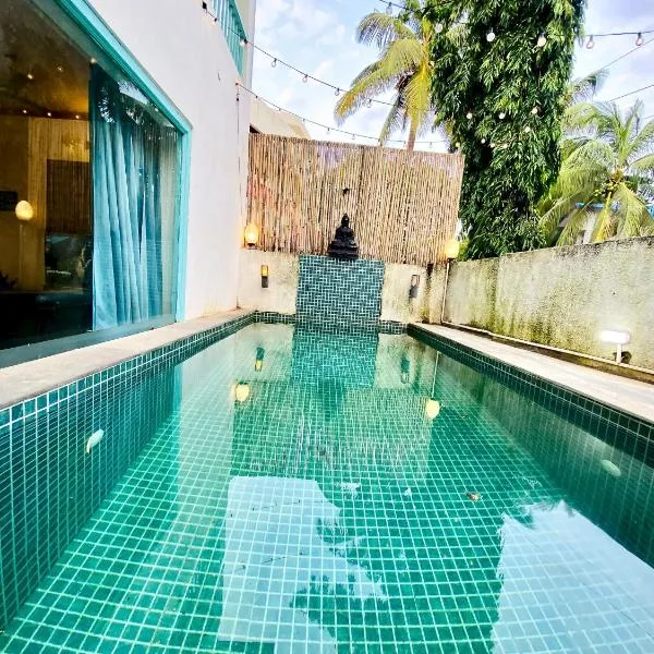 "Villa Ledo Calangute Beach" - 4BHK - Private Plunge pool - Kitchen - Wifi - TV, hotel u gradu 'Calangute'