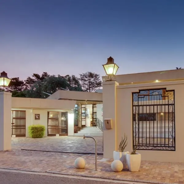 Ridgeworth Boutique Guesthouse, hotel di Bellville