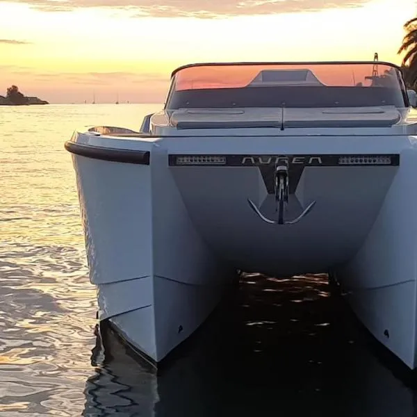 Diva Catamarano, hotelli kohteessa Feriolo
