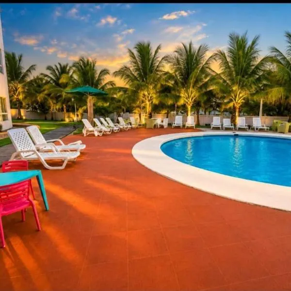 Front Beach apartment, hotel a Palo Grande