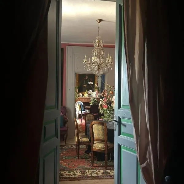 Art action room، فندق في Villanovafranca
