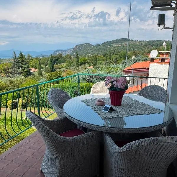 Viola Apartment Monte Felice, hotell Bardolinos