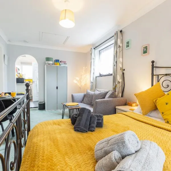 Eden House Retreat, hotel em Whitland