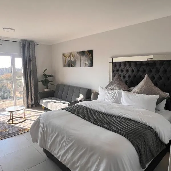 Emerald Escape Studio in Riverstone Wetland Estate, hotel a Sandton