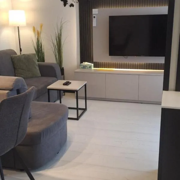 Apartament Lwowska Faktura Vat، فندق في نوفي سوكز