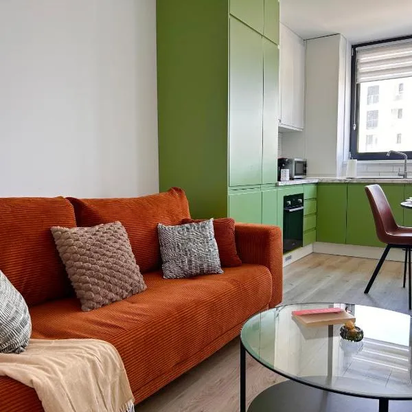 V'One - Bright & Spacious Apartment - Free Parking, hotel en Timişoara