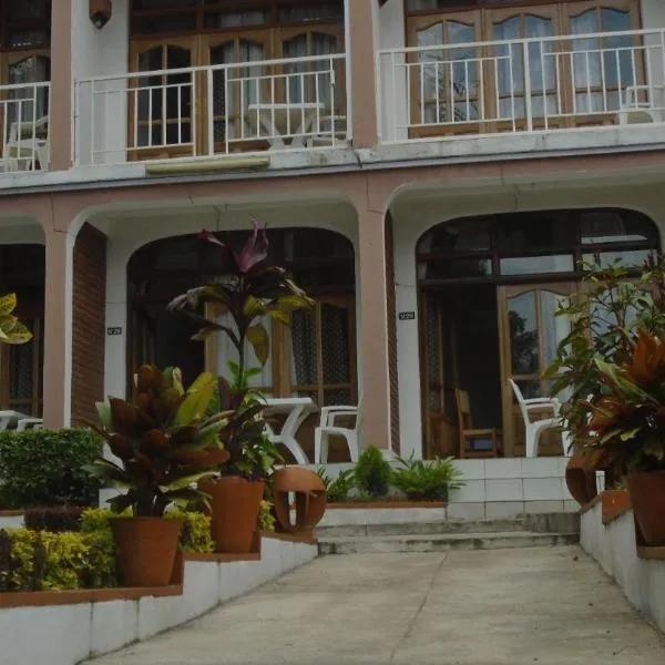 Ubumwe Hotel, hotel in Rubavu