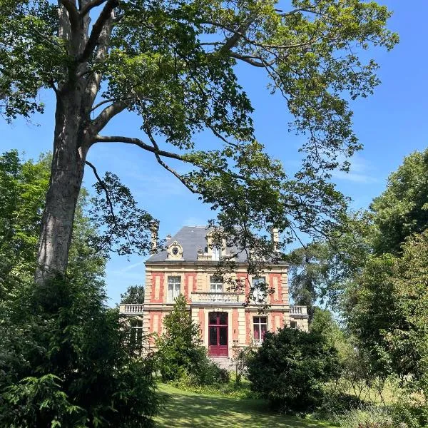 Chambres d'Hôtes Le Clos des Marronniers, hotel v destinácii Douvres-la-Délivrande