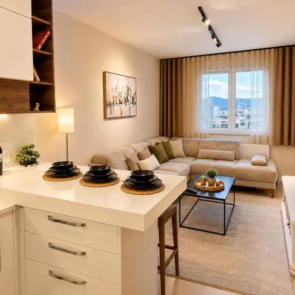 Linda s Apartment Free Parking Mount Luboten View and Central: Ferizaj şehrinde bir otel