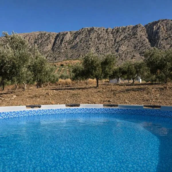 Casa Rural Rocío -Caminito del Rey, hotel in Valle de Abdalagís