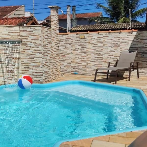 Casa Com Piscina - Diversão Garantida Para Toda A Familia