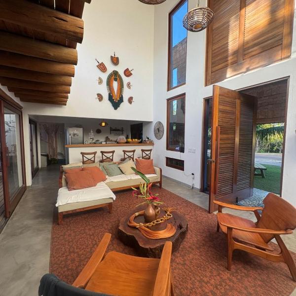 Casa 3 suítes Outeiro das Brisas