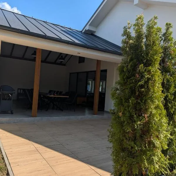 Villa Hrachovo, hotel in Hrachovo