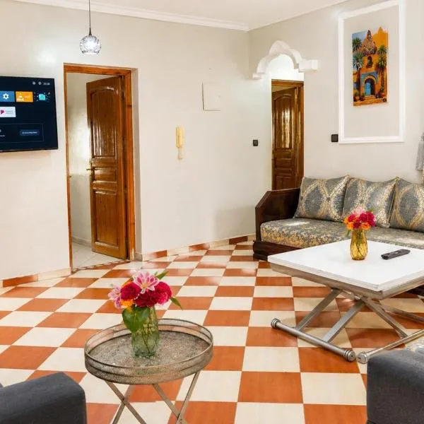 Appartement 90 m avec terrasse 2 chambres, hotel i Agadir