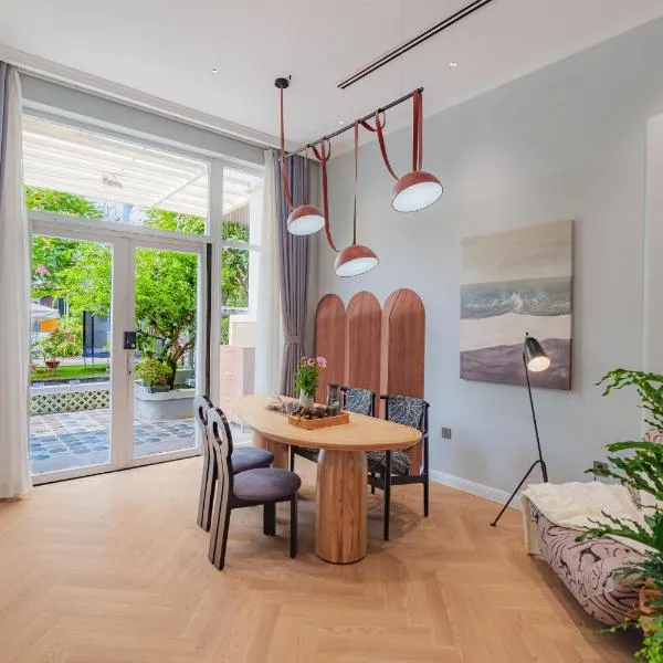 Jamona Premium Residence New & Private District 7, отель в Хошимине