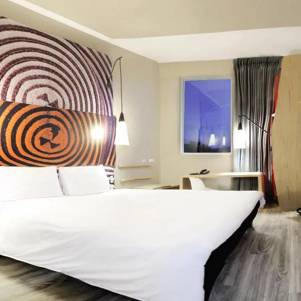 ibis Apartado, hotel u gradu Apartado