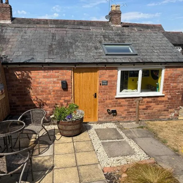 Cherry Cottage Retro Stay, Stourport-on-Severn, hotel u gradu Stourport