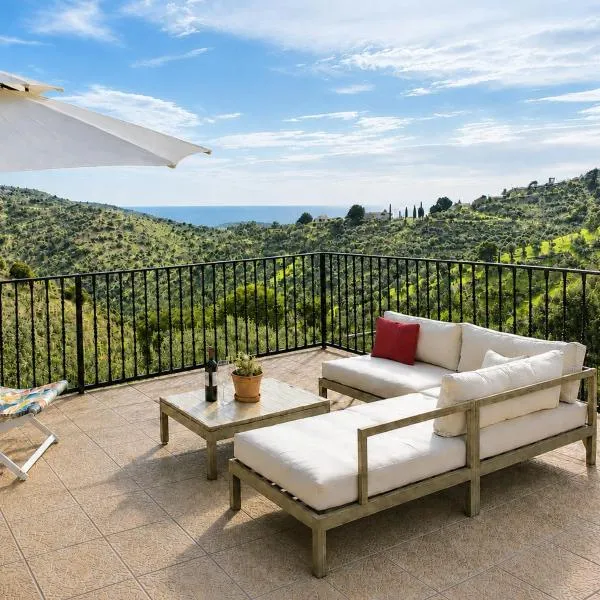 Spanish Finca with Sea View & Nature, 30 min from Málaga: Moclinejo'da bir otel