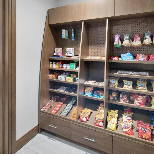 Irvine में, होटल Staybridge Suites Irvine - John Wayne Airport by IHG