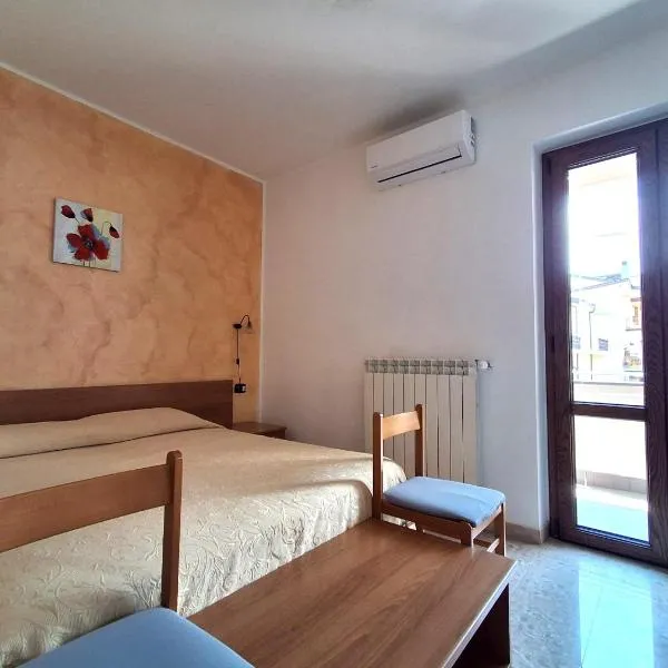 Hotel Edelweiss, hotel em Laino Borgo