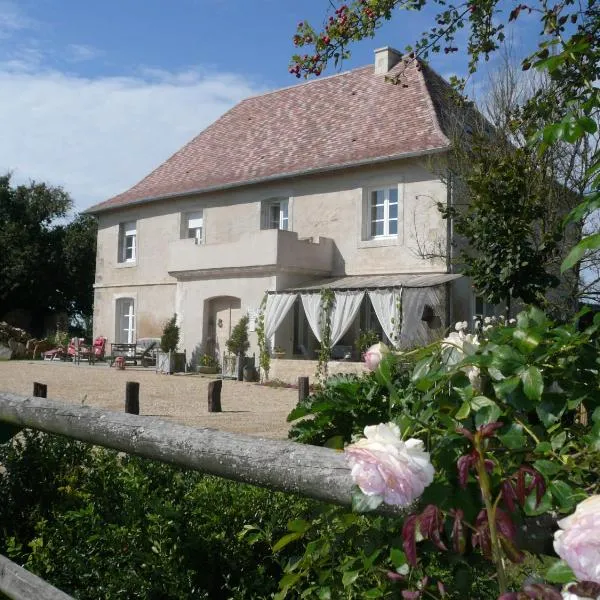 Le Relais du Haras โรงแรมในChampagné-Saint-Hilaire