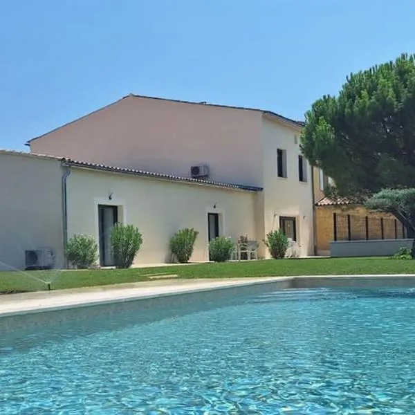 L'Arcadia Chambres d'hôtes près de Vaison la Romaine et Mont Ventoux à Crestet, hotel em Crestet