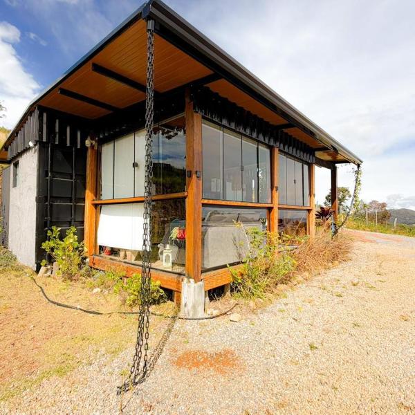 Container-house - Serra da Mantiqueira - MG