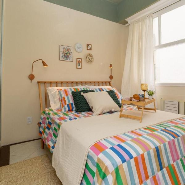 2 Bedroom apartment in Av Atlantica Copacabana, Rio de Janeiro, Brazil COPA 010