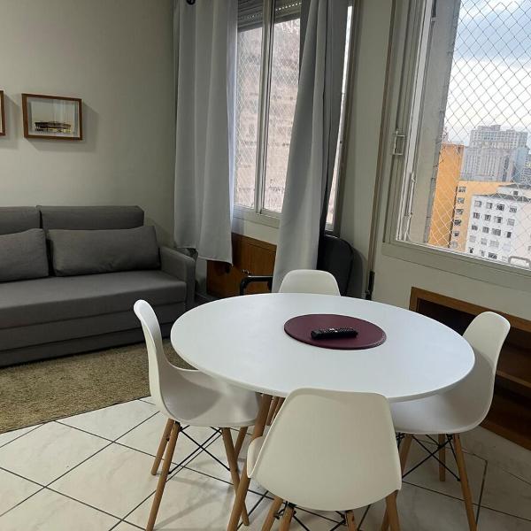Apartamento amplo e confortavel com linda vista da Cidade