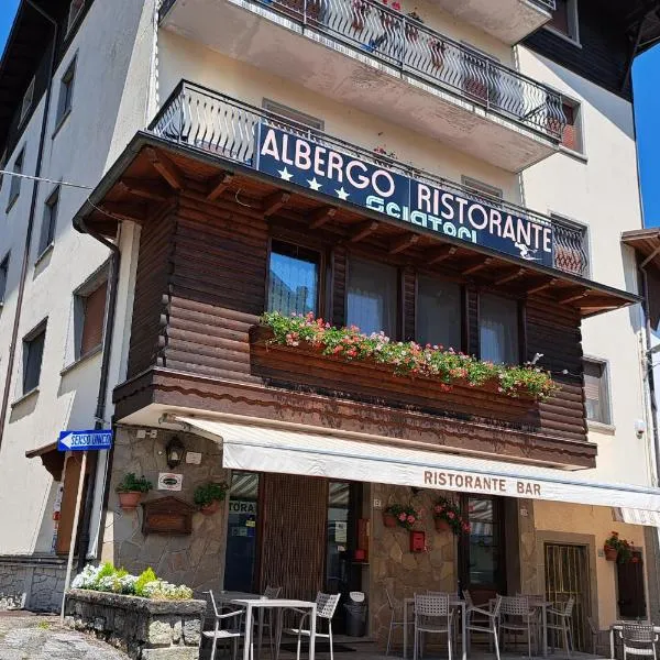 Albergo Ristorante Sciatori, hótel í Pievepelago